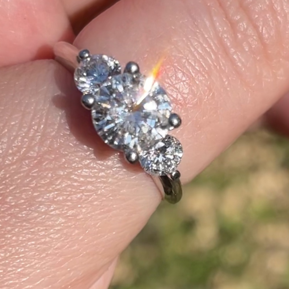 Diamond engagement ring